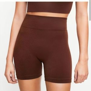 Lubov Pevita Short Pants Import Wanita Biker Streatch - 301