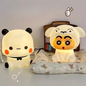 น่ารัก Crayon Shin-Chans Pat LED Night Light หมีน่ารักการ์ตูนสัตว์โคมไฟซิลิโคนสําหรับเด็กเด็ก Touch Sensor โคมไฟข้างเตียงสําหรับของขวัญวันเกิด