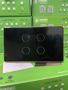 Công tắc thông minh 4 nút cao cấp viền vàng Hunonic điều khiển qua điện thoại. Kết nối Wifibảo hành 1 năm