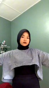 baju wanita bechara crop top Korea tartan oversize bisa