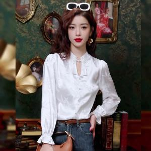 Ammin mùa xuân và mùa hè tua rua khóa mới Phong cách Trung Quốc phong cách dân tộc Tay áo dài áo voan 2024 lỏng lẻo tất cả các trận đấu r Tính khí đính cườm tay áo phồng in áo voan