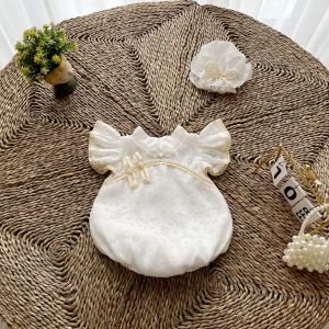 (3-12kg) Body Cánh Tiên Cổ Tàu Trắng NHÍM XÙ KIDS Bé Gái Sơ Sinh Đầy Tháng Thôi Nôi Chất Tơ Hoa Ép Phối Ren B083