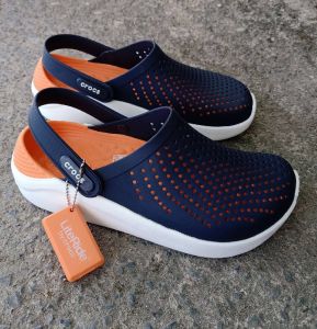 Crocs rrt รองเท้าแตะผู้หญิง ผู้ชาย มีหลายสี และไซส์ 36-45 รูปลักษณ์ที่สวยงามและมีคุณภาพ