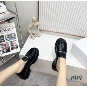 Chia sẻ: 0 Product Information Section Giày moca lười CNK da mềm- Hàng QC fullbox-Ana QC