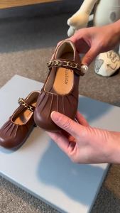 Girls Pearl round Toe Princess Shoes 2024 Spring New Childrens R French Pleated Shallow Mouth Pumps Small Leather Shoes ㏇L0514