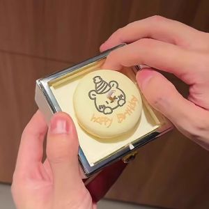 Bear cake surprise rotating ring box creative jewelry birthday gift