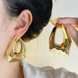 WEYAN Exaggerated Metal Earrings Advanced Sense Temperament Irregular Shaped Earrings New Alloy Stud Earrings Women