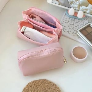 DSFSI Kích thước nhỏ gọn Túi đựng đồ trang điểm Nhiều Ngăn Màu đơn sắc Túi đựng đồ du lịch Thực tế Thiết Kế Mini Túi đựng mỹ phẩm Dành cho các cô gái