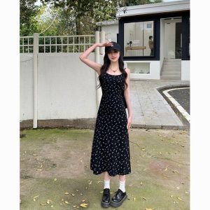 THE ONE บอดี้สูทสายเดี่ยวสีดำ ลายดอกไม้ ผ้ายืด พรางหุ่นให้เพรียวได้ ใส่วันสบายๆ หรือใส่ไปเที่ยวก็เก๋