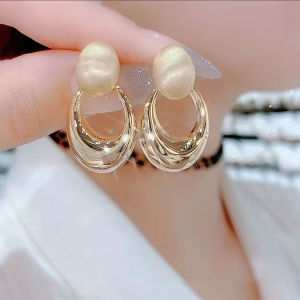 Fashionable Ring Gift 椭圆磨砂圆圈耳钉轻奢高级耳坠精致百搭气质耳饰港式复古风耳环女