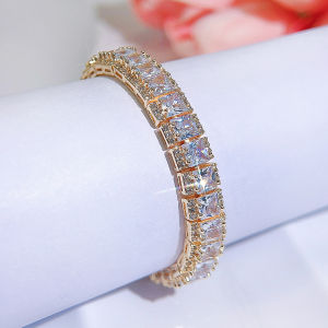 เลื่อมโตเครื่องประดับเจ้าสาวที่มีระดับปูชุบทองประกายเพชรสวิสคุณภาพสูงเซอร์โคเนียสร้อยข้อมือประดับงานเลี้ยง B329