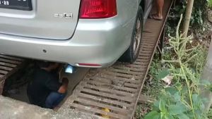 KNALPOT KHUSUS MOBIL DIESEL TAILPIPE DAN RESONATOR SET INNOVA PAJERO FORTUNER PANTHER L300 HILUX TRITON