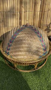 ขันโตกหวาย ขนาด 24 นิ้ว พร้อมฝาชี ขนาด 22 นิ้ว เคลือบเงาสวยงาม (คละสี)