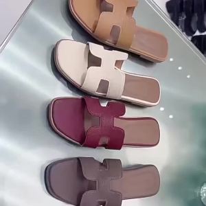 [Free Shipping] Flat Slip-On Sandals 2026 Summer Super Soft And Durable WomenS Low-Heel Everyday Versatile Lightweight Outdoor Sandals