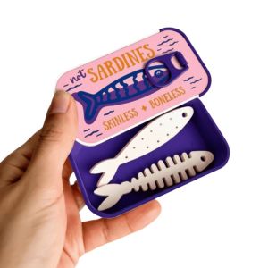 LIVELYN Plastic Sardine Jewelry Box Fishbone Insert Shockproof Shell Mini Jewelry Organizer Gifts 3D Printed Small Item Organizer Handbag Organizer
