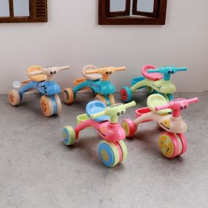 YESMILE 1Pcs Mini Dollhouse Tricycle Home Scene Ornament Doll House Accessories Simulation Small Bike Miniature Model Toys