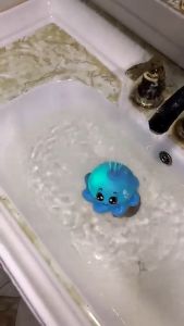 Kids Bath Toy Electric Water Spray Bright Light 4 Sprinkler Nozzles Safe ABS Waterproof Toddlers