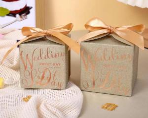 (พร้อมส่ง) กล่องของขวัญ กล่องขนม กลอ่งของชำร่วย กล่องทรงสี่เหลี่ยมเคลือบเพชร ราคาถูกที่สุด