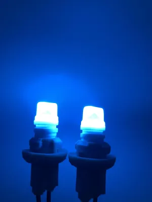 โปรโมชั่น ไฟหรี่เซรามิคหัวเหลี่ยม LED ขั้ว T10 ไม่ร้อน (ราคา 1คู่) 12V