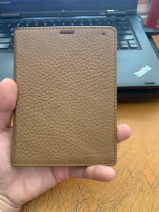 Bao da gập Blackberry Passport Silver da bò thật màu nâu