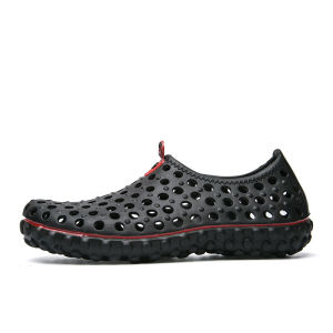 Free Shipping New Fashionable Water-Friendly Breathable Beach Sandals For Men Featuring A Closed-Toe Design And A BirdS Nest-Style Perforated Sole Model 2255