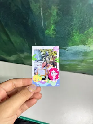 สั่งปริ๊นรูป รูปโพลารอยด์ ขนาด 2×3 (1 ชิ้น = 8 รูป ) ฟรีซองใสทุกรูป เพิ่มข้อความฟรี