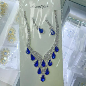 Women 3pcs Rhinestone Jewelry Set Extravagant Crystal Necklace & Earrings Set for Wedding Bridal Party