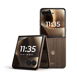 2026 New Motorola Razr 70 Ultra Flip Phone |4inch Big Outer Screen 165Hz ecosystem outer screen 6.96" 1.5K LTPO inner AMOLED|Snapdragon 8 Elite | 5000mAh 68W Fast Charging Foldable phone | Motorola Razr Phone
