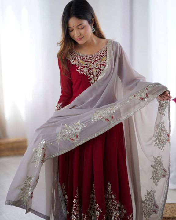 anarkali%20kurti%20with%20duppata%20-%20Image%205