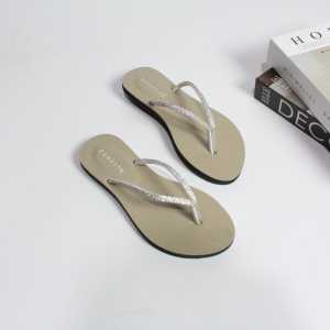 Sandal Flat Wanita Tali Jepit Full Mutiara