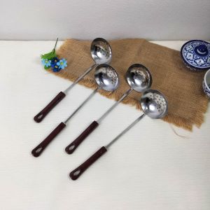 ตะกร้อลวก ตะกร้อสแตนเลส มีด้ามจับ ยาว 12 นิ้ว กว้าง 3 นิ้ว ตะกร้อลวก ใช้ตักซุป ชาบู สุกี้ ทนความร้อนสูง