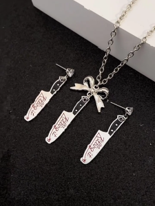 เครื่องประดับต่างหูสร้อยคอและโบว์แบบกอธิคสำหรับผู้หญิงที่หรูหรามีดีไซน์อัลลอยปรับได้