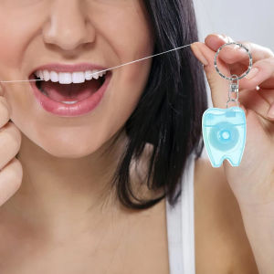 15M Cleaning Dental Floss Mini Tooth Shaped Key Chain Flat-Line Design Random Color Teeth Cleaning Oral Care Tool Keyring