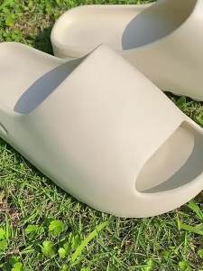 New Couples Second Generation Yeezy Slippers yeezy Kanye Style One-Strap Sandals slide Mens and Womens Thick-Soled Beach Sandals 凉 Shoes