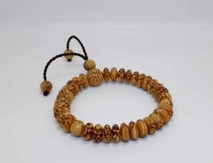 Gelang Tasbih Kayu Liwung Putih 33 Butir