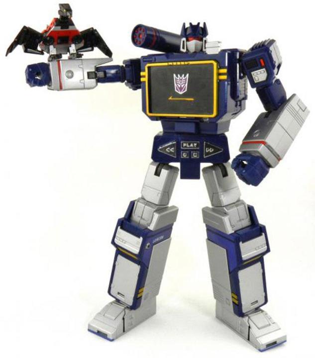 Transformers mp 13 deals soundwave