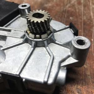 Cửa sổ trời động cơ 18/19 răng ô tô Kim Loại cửa sổ trời động cơ Bộ đồ nghề điện thay thế tương thích cho w203 w204 W211