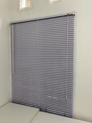 Fantasy Horizontal Venetian Roller Blind Tirai Plastik PVC Gulung Tirai Penutup Kerai Hordeng Venetian Penghalau Cahaya Aksesoris Krey Jendela