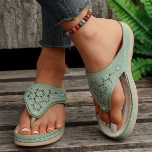 [Free Shipping] WomenS Casual Oversized Slip-On Sandals With A Wedge Heel And Flat Sole Perfect For Wearing Outdoors And On The Beach Available In Stock