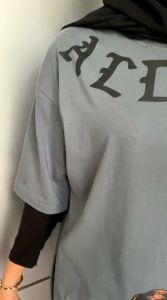 Kaos Lengan Pendek 3/4 Atasan Wanita: Desain Trendy & Nyaman