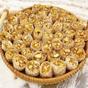 500g Sandwich Fudge Handmade sesame / coconut peanut soft candy candy snacks 茂名特产 猫屎糖 纯手工芝麻/椰蓉花生软糖 夹心糖果