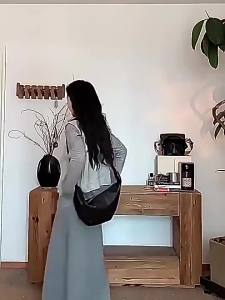le Túi sừng bò da thật đeo vai đeo chéo túi đeo ngực túi croissant túi kẹp nách da thật phong cách độc đáo túi baguette túi bánh bao.
