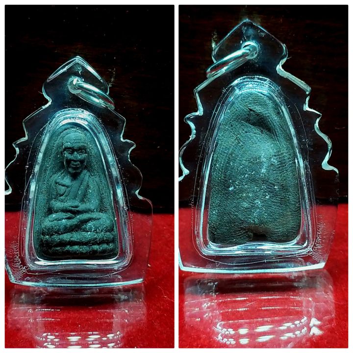 高僧阿赞弄制作念经小模聖僧龙婆托(BE2538)经粉草药佛牌,已包好精美防水壳Collectible Item-Religious ,Rare ...