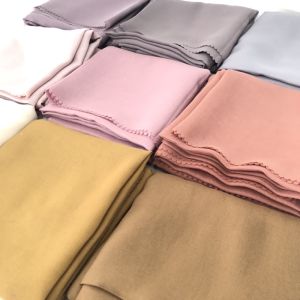 UMAMA SCRAVES POUCH PARIS CATTON Laserucut Metallogo S Series ukuran 110X110