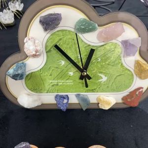 FFBH Modern Table Clocks Unique Cloud‑wavy Shape Surround Crystal Dial Stylish Desk Clocks Elegant Desktop Ornament Home Decoration 2Z6B7