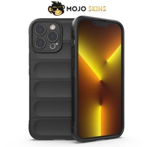 [MojoSkins] Phantom Shockproof Casing iP 13 Pro Max 12 Pro Max iP 11 Drop Protection Case Matte Black Case Cover