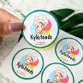 Stiker Label Makanan Bentuk Bulat Sticker Custom Kemasan Toples. 