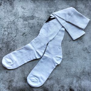 ถุงเท้าฟุตบอลยาว-ไม่มีกันลื่น ขนาดฟรีไซส์ผู้ใหญ่ EUREKA รหัส ERK-S5002