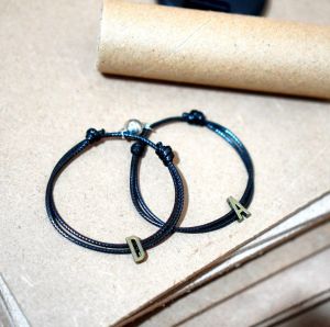 gelang couple inisial huruf bronze / gelang tali / gelang wanita pria