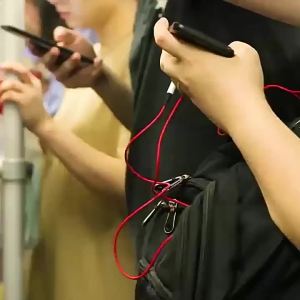 Wireless Home Surveillance Camera Connect to Phone Remote HD No Monitor Required No Plug-in Power Network Smart Digital [ Free Shipping ]